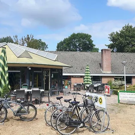 La Lubina, Camping Kom Es An
